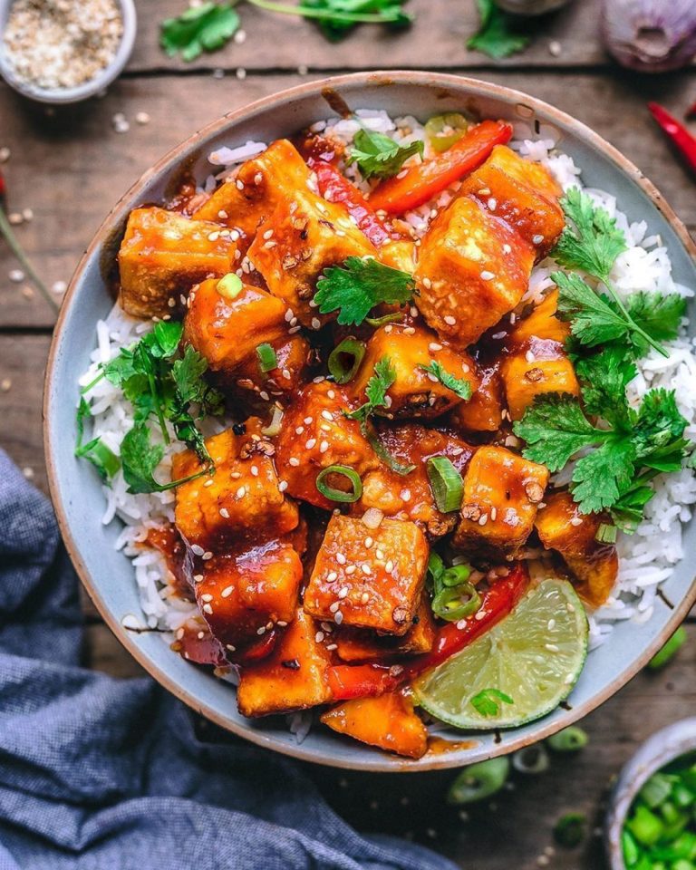 Vegan Pineapple Tofu Bowl