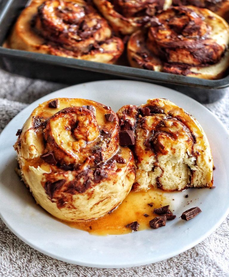 Vegan Peanut Butter & Chocolate Cinnamon Rolls