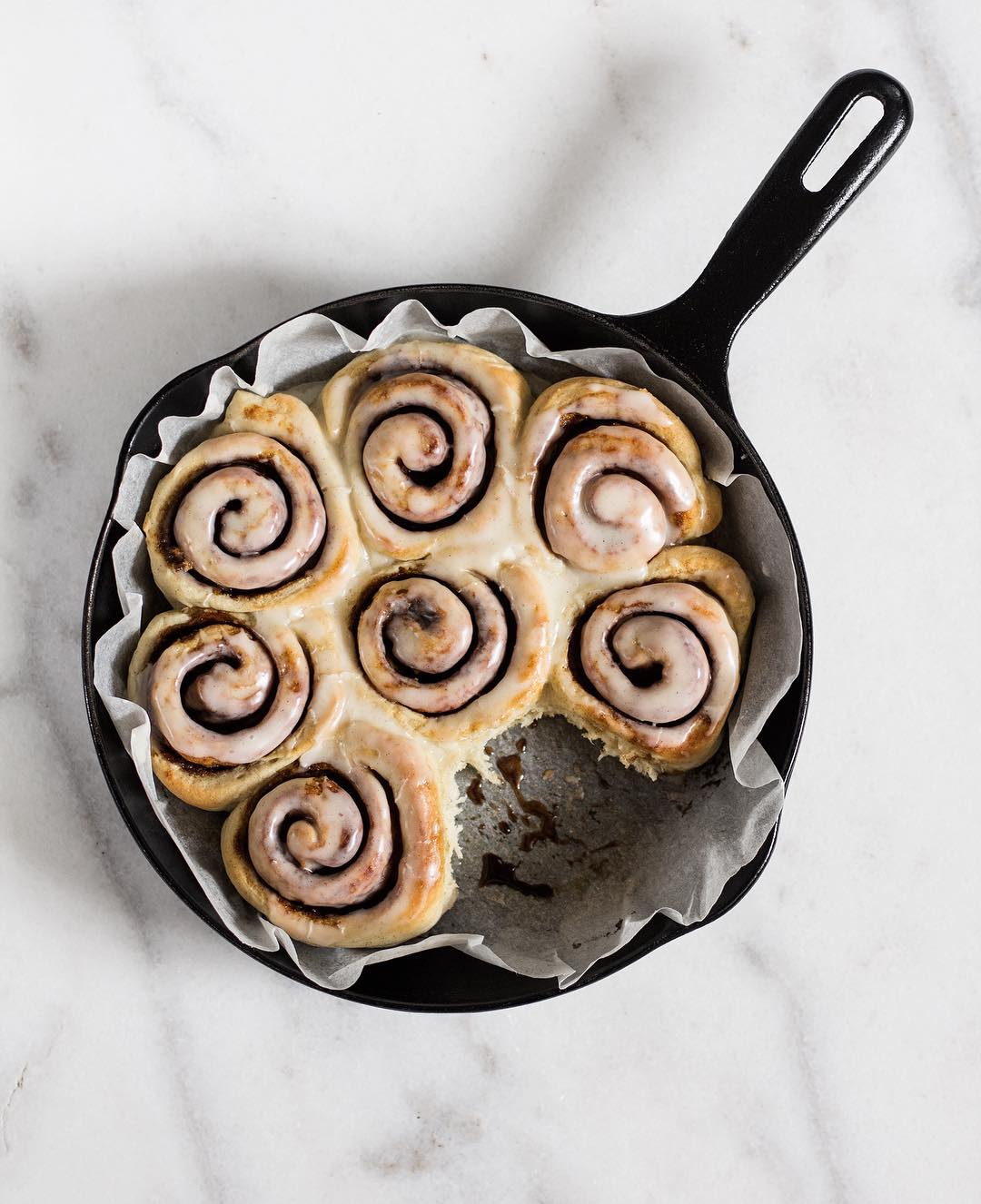 Vegan Skillet Cinnamon Rolls with Cream Cheese Glaze