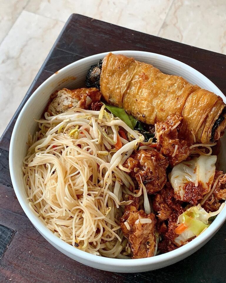 Vegan Singaporean Cuisine: Bee Hoon