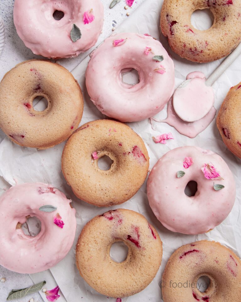 Easy Vegan Strawberry Donuts