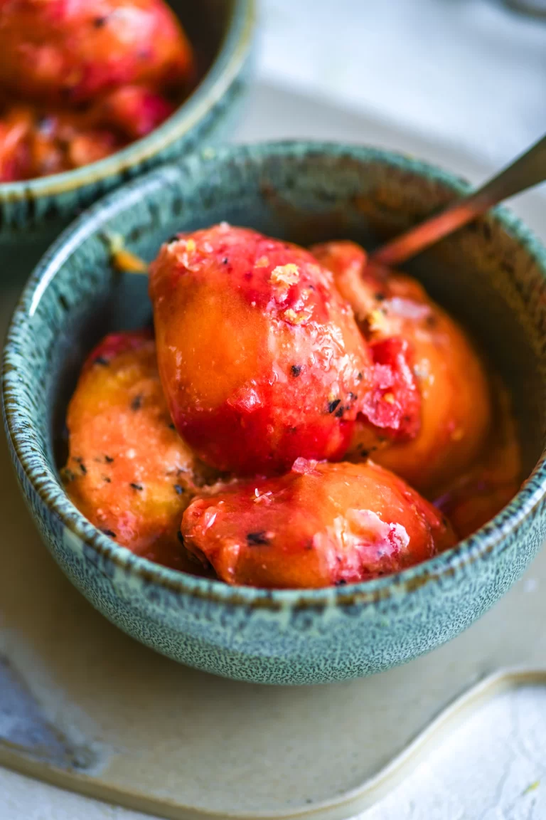 sorbet in ceramic bowls