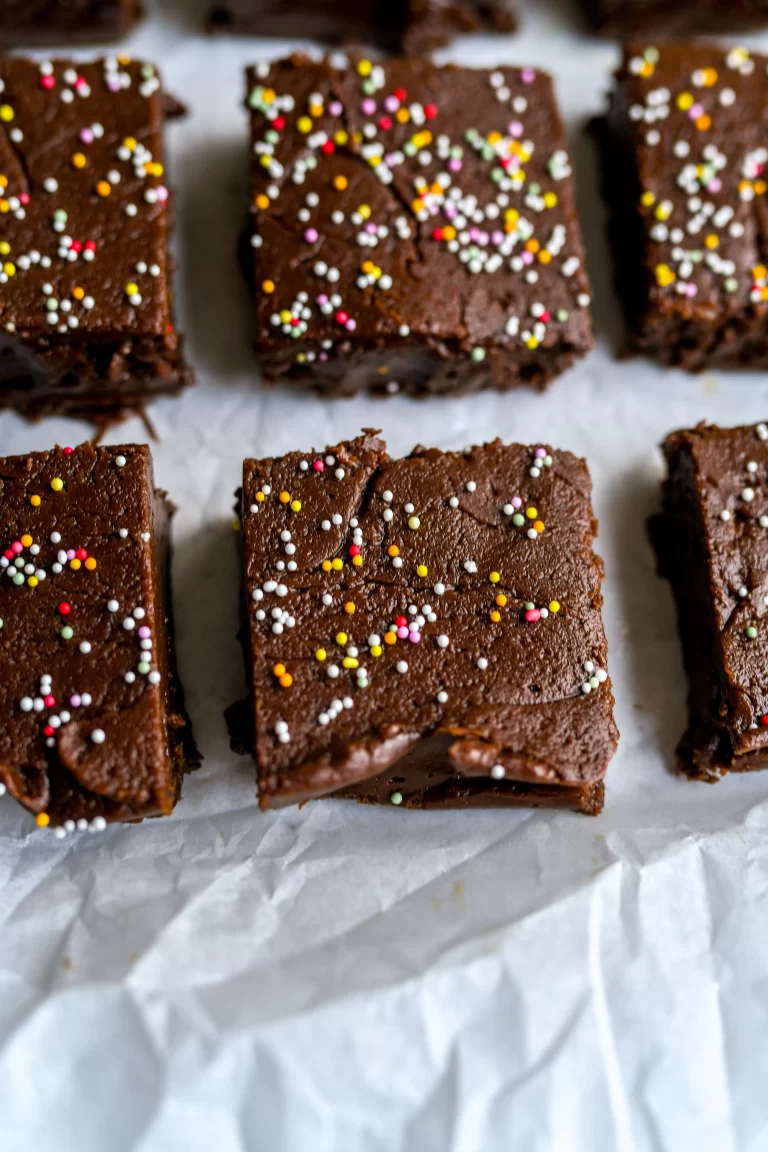 the fudgiest vegan chocolate fudge